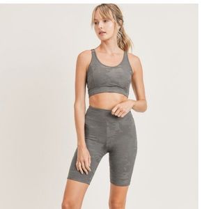 MonoB Jacquard Camo Jacquard work out set